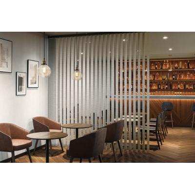 バーチカルブラインド　V-4026 デルセ遮光（グレージュ）　スラット幅：100ｍｍ　部品色：マットホワイト