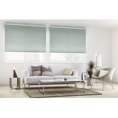 ペルレ ダブル　手前生地：PS-5303 ピアット遮光（セラドン）　奥生地：PS-5422 エテルノ（ブルーグリーン）　部品色：マットホワイト